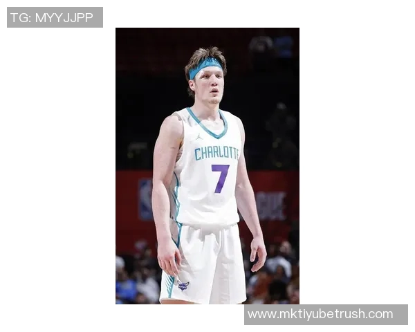 克尼佩尔赞赛恩詹姆斯智慧与力量并存展现篮球智商与实力的完美结合 克尼佩尔赞赛恩詹姆斯智慧与力量并存展现篮球智商与实力的完美结合