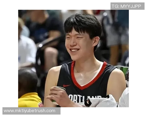 比卢普斯称赞杨瀚森展现出色比赛节奏与精彩表现 比卢普斯称赞杨瀚森展现出色比赛节奏与精彩表现