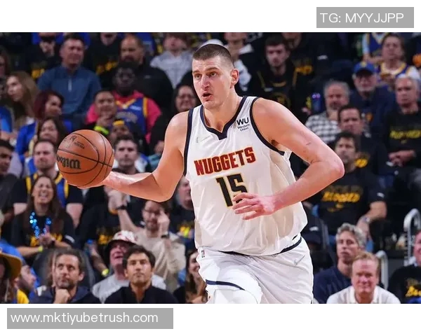 约基奇直言外界对卡梅隆约翰逊期望过高难以轻松拿下场均30分 约基奇直言外界对卡梅隆约翰逊期望过高难以轻松拿下场均30分