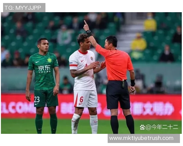 国安主场失利海牛球迷嘘声四起球员赛后谢场遭冷遇