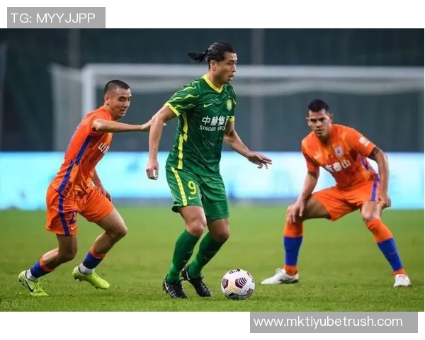 都体报道DV9肌肉伤情轻微周末联赛将以替补身份出战